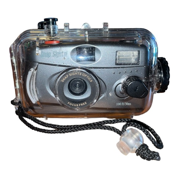 Snap Sights Underwater Film Camera- Waterproof to 100ft- Reusable- 35mm - Picture 2 of 11